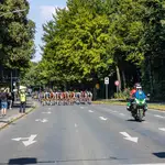 Das Feld rollt an: 2